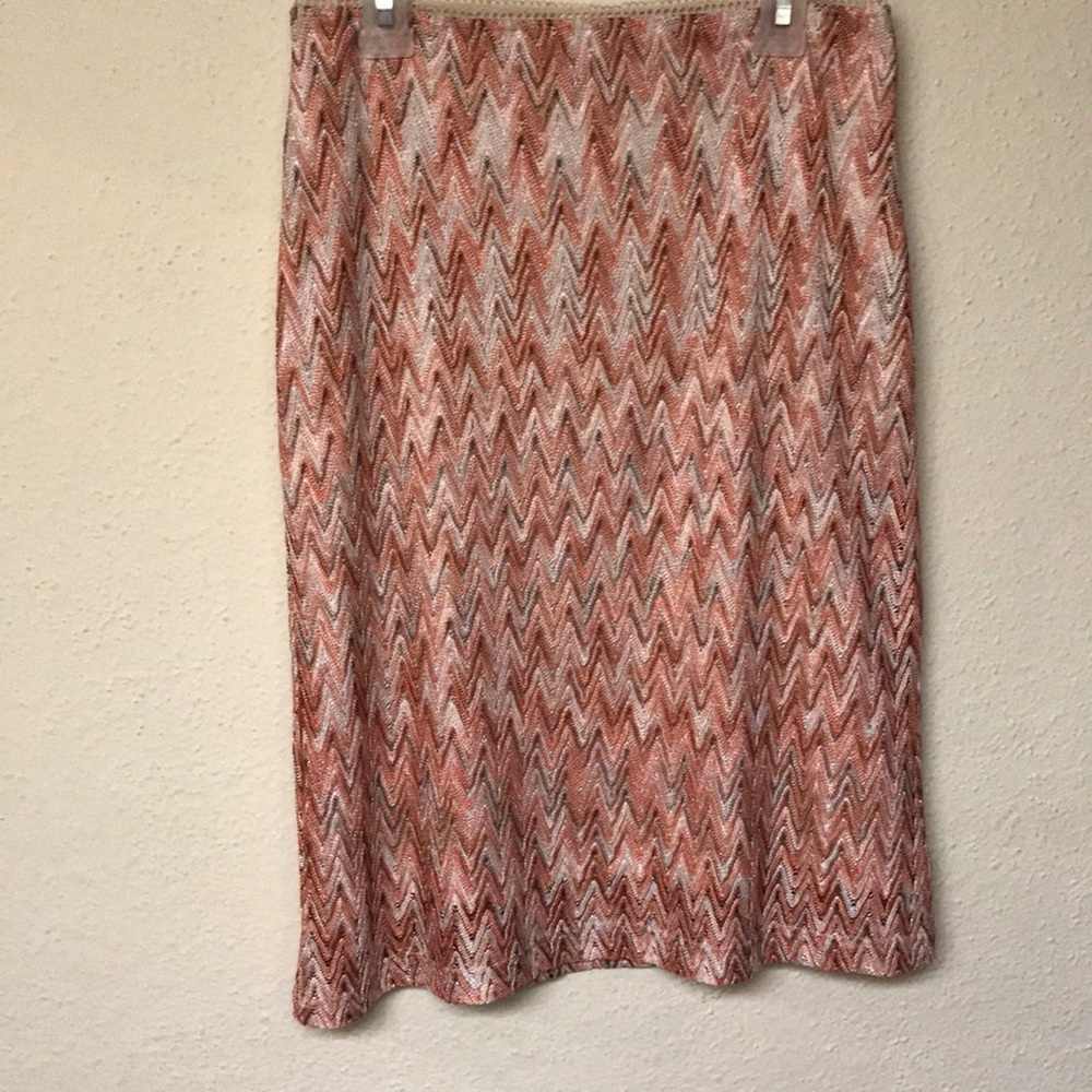 Adorably patterned pencil skirt